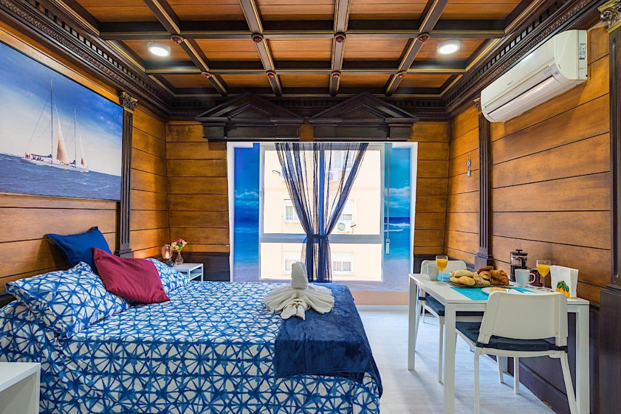 Citycenter Pirates Room, Young People Only Malaga Ngoại thất bức ảnh